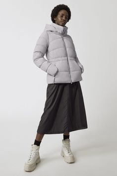 The Aurora Jacket is crafted in Ventera— a luxurious, water-repellent fabric with a soft-to-the-touch finish. It has a high-hip length for a flattering fit and details that draw to the effortless silhouette. Men Parka, Baby Outerwear, Long Parka, Mens Parka, The Aurora, Snow Pants, Lightweight Jacket, Outerwear Women, Hip Length