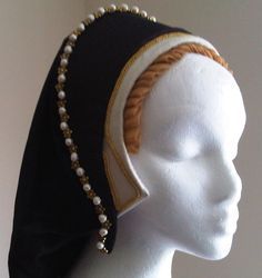 French Hoods, Medieval Hats, Damsel In This Dress, Tudor Dress, Hood Pattern, Medieval Costume