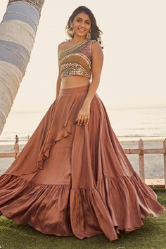 Lehengas For Engagement, Masoom Minawala, Crop Top Layering, Layered Lehenga, Fashion Top Outfits, Red Lehenga, Indian Fashion Dresses, Designer Dresses Indian, Designer Gowns