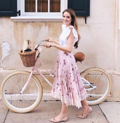 Gal Meets Glam, Street Style Trends, Glam Fashion, Club Monaco, Romantic Style, Mode Vintage, Mode Inspiration, Spring Summer Outfits, Modest Dresses