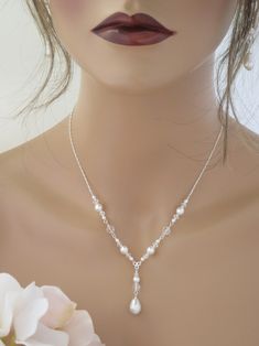 Pearl Y Necklace Pearl Bridal Jewelry Set Pearl Teardrop - Etsy Bride Jewelry Pearl, Pearl Wedding Jewelry Sets, Bridal Jewelry Pearl Sets, Pearl Wedding Jewelry, Jewelry For Brides, Pearl Teardrop Earrings, Teardrop Pearl Earrings, Prom Necklaces, Gold Bridal Necklace