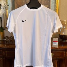 Nike Dri Fit Women’s Athletic Shirt. Nwt, Size L, Msrp $50.00 At Nike.Com Or Select Retailers. Dri Fit Shirt Women Outfit, Nike Compression Shirt Woman, Nike Compression Shirt, Gym Shirts For Women, Nike Shirts Women's, Cute Athletic Outfits, Nike Compression, Athletic Tops Women, Sports Attire