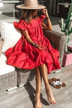 Ruffle Design A Line Midi Dress Red Summer Dresses, Fashion Themes, Looks Street Style, Alexa Chung, Dress Silhouette, Midi Dress With Sleeves, One Piece Dress, Streetwear Women, Women's Summer Fashion