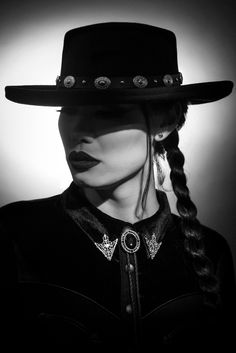 Gothic Western Inspired Vision Hat. 100% Wool. Comes with beautiful Concho Belt. Southern Gothic Fashion, Gothic Cowboy, Gothic Cowgirl, Goth Cowgirl, Dark Western, Goth Western, Goth Cowboy, Gothic Western, Western Goth