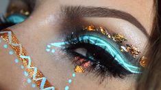 Ancient Aztec Inspired Blue And Gold Flakes Makeup Tutorial / Golden Que... Gold Flakes Makeup, Fantasy Makeup Tutorial, Dark Fantasy Makeup, Aztec Costume, Makeup Zombie, Golden Queen, Aztec Nails, Monster Makeup, Queen Goddess