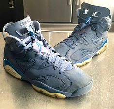 UP FOR SALE IS AN AWESOME PAIR OF: (PREOWNED) AIR JORDAN 6 VI RETRO BASKETBALL SNEAKERS DIFFUSED BLUE “JIMMY BUTLER” MENS SIZE 9.5 (384664-400) Nike Air Jordan 6 VI Retro “Diffused Blue” Air Jordan 6 Retro Diffused Blue (384664-400) Release Date : Dec 17 2018 Jordan Brand will be releasing an upcoming Air Jordan NBA Pack, which will include an Air Jordan 6 for Jimmy Butler! Dressed in the NBA’s “Minnesota Timberwolves” colors. This Air Jordan 6 features a Diffused Blue leather upper with Court Blue accents. An icy translucent outsole completes the design. Look for the Air Jordan 6 “Jimmy Butler” to release on December 22nd at select Jordan Brand retailers and Nike.com. Condition: • EXCELLENT PREOWNED CONDITION! • ORIGINAL LACES • ORIGINAL INSOLES • ORIGINAL LACE LOCKS • NO BOX • FAST + FRE Jimmy Butler, Air Jordan 6 Retro, Nike Air Jordan 6, Jordan 6 Retro, Blue Air, Retro Basketball, Minnesota Timberwolves, Air Jordan 6, Jordan 6