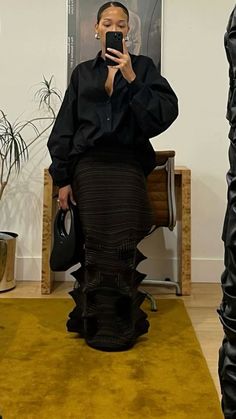 Sheer Black Skirt Outfit, Black Midaxi Skirt Outfit, Fashion Influencer Black Women, Structured Outfits For Women, Long Black Skirt And Corset Outfit, Black Corset Layered Outfit, Black Maximalist Outfit, Black Femininity Skirts, Ultra Feminine Outfits