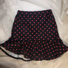 Nasty Gal Size 8 (Us) Red Polka Dot. Overall Color Is Black. Midi Flippy Hem Skirt. Vintage Style. Still Has Tag. In Perfect Condition. Black Polka Dot Skirt, Black Polka Dot Top, Girl Swinging, Ladybug Costume, Polka Dot Skirt, Dot Skirt, Skirt Vintage, Hem Skirt, Red Polka Dot