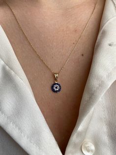 Eye Minimalist, Gold Jewelry Box, Design Bad, Dark Blue Eyes, Evil Eye Necklace Gold, Eye Gift, Minimalist Pendant, Gold Rings Simple, Jewelry Set Design