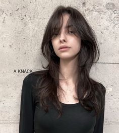 2016 Layered Hair, Soft Wolfcut Long Hair, Light Wolfcut, Long Wolf Cut No Bangs, Wolf Cut For Square Face, Ghost Cut Hair, Butterfly Cut Thinner Hair, Hush Cut Wavy Hair, Octupuscut Hair