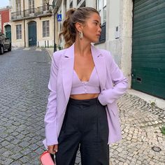 Mode Purple, How To Have Style, Gala Gonzalez, Purple Blazer, Look Formal, Fashion Weeks