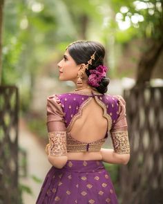 40+ Stunning Backless Blouse Designs That Wowed Us! Stitching Designs, Blouse Necklines, Blouse Ideas, Wedding Saree Blouse Designs