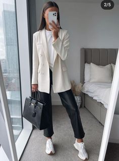 White Blazer Outfits, Lederhosen Outfit, Blazer Outfit