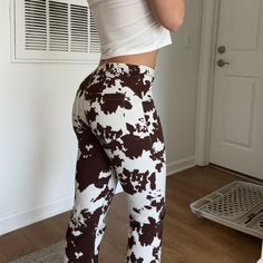 Miouou brown and white cow print pants

Original price 210$ Cow Print Pants, Brown And White Cow, White Cow Print, White Cow, Print Pants, Printed Pants, Cow Print, Women's Pants, Cow