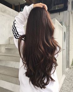 Summer Haircuts, Long Brown Hair, Beautiful Long Hair, Dark Brown Hair, Long Hair Cuts, Brunette Hair, Brown Hair Colors