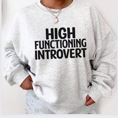 Oversized Sweatshirt Outfit Women, Funny T-shirts, T Shirt Ideas Design, Funny Quote Shirts, Graphic Clothes, Sarcastic Clothing, Funny Tshirt Quotes, Bookworm Gifts, T Shirt Quotes