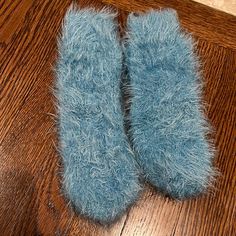 Never Worn Blue Casual Socks One Size, Casual Blue Socks One Size, One Size Blue Casual Socks, Casual Blue One-size Socks, Comfortable Soft Blue Socks, Soft Comfortable Blue Socks, Soft Blue Comfortable Socks, Soft Blue Casual Socks, Casual Soft Blue Socks