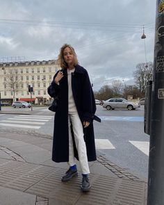 Lizzy Hadfield, Winter Outwear, Wardrobe Tips, Outfits Chic, Minimal Outfit, Nice Style, Street Style Winter, Chic Fashion