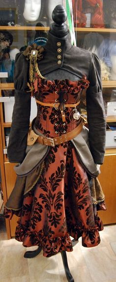 naraku-costumes on tumblr Moda Steampunk, Dark Circus, Punk Shirt, Style Steampunk, Chique Outfits, Victorian Steampunk