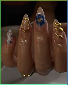 Chinese traditional auspicious pattern pearl embellishment nail art  #Chinese #auspicious #pearl #embellishment #nail #art Gold Accent Nail Ideas, Jhene Aiko Nail Ideas, Blue With Gold Nails, Bloom Nail Art, Gold Nail Inspo Acrylic, Gold Blue Nails, Gold 3d Nails, Blue 3d Nails, White And Gold