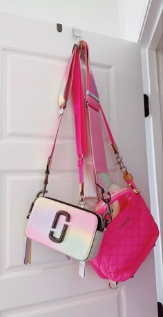 Pink Bags Outfit, Name Brand Purses, School Purse, Brand Purses, Purse Ideas