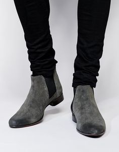 Grey Suede Boots Outfit, Suede Boots Outfit, Color Boots, Boots Outfit Men, Grey Suede Boots, Botas Chelsea, Custom Design Shoes, Gray Shoes, Ankle Boots Men