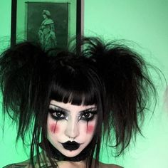 Clown Hairstyles Long Hair, Hot Clown Makeup Male, Killer Clown Hairstyles, Halloween Clown Hairstyles, Punk Clown Costume, Red Black Clown Makeup, Creepy Cute Clown Makeup, Gothic Clown Costume, Demon Clown Makeup