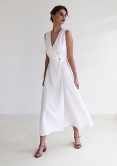 Double Fabric Dress, Wrap Linen Dress, Elegant Linen Dress, Linen Dress Styling, Summer Dress 2024, Linen Dresses Summer Chic, Wrap Up Dress, Linen Summer Dresses, Linen Dresses Elegant