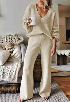 Polished Sporty Outfits, Sweater Lounge Set, Lounge Sets For Women, Sweatsuit Outfits, Hourglass Outfits, Knit Loungewear Set, Lounge Outfits, Womens Knit Sweater, Loungewear Outfits