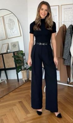 Law Intern Outfits Women, Black Business Dress Professional, Professional Cocktail Dress, Office Black Outfits Women, Black Business Dress Outfit, Stylish Smart Casual Outfits, Business Professional Outfits For Women Skirt, Formal Interview Outfit Woman Classy, Formal Black Trousers Outfit Women