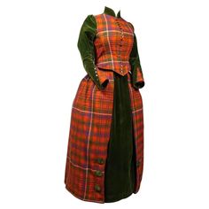 Bodice and Skirt in Scottish Tartan and Velvet -England Circa 1890-1900 For Sale at 1stDibs | 1900 skirt, scotland 1700s clothing, 1900 skirts 1890 Dress, Early 20th Century Fashion, Skirt And Corset, North England, Era Fashion, Historic Fashion, Scottish Fashion, Gibson Girl, Period Outfit