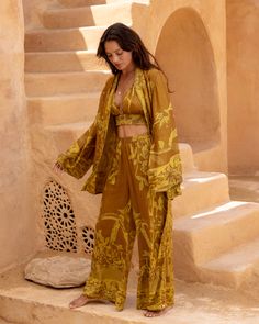 Our Short Kimono offers an easy, relaxed fit, combining comfort with understated elegance. Its fluid silhouette adds a touch of effortless charm to any outfit, making it a versatile piece for both casual days and special moments. made from eco-friendly LENZING™ Modal. Good for body and earth 🌱 Serene Aesthetic, Maxi Kaftan, Kaftan Maxi Dress, The Embrace, Short Kimono, Outfit Making, Indian Traditional, Understated Elegance, Kaftan Dress