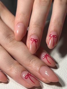 Nail Design Not Acrylic, Nail Art Designs Coquette, Ribbon Nails Aesthetic, Ribbon Nails Art, Very Simple Nail Ideas, Nails Ribbon Design, Cute Nail Art Simple, Simple Pink And Red Nails, Red Bow Nail Art