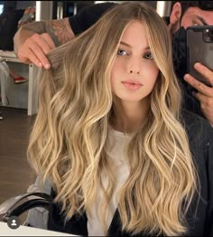 Short Hair Color Ideas, Blonde Hair Goals, Summer Blonde Hair, Blonde Hair Transformations, Short Hair Balayage