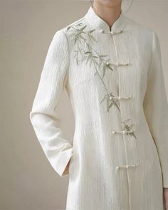 Womens Top Design, Designer Dresses Elegant, Chinese Style Dress, Fancy Kurti, Old Fashion Dresses, Batik Fashion, Embroidery Designs Fashion, Modest Fashion Outfits