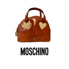 Beautiful Vintage Moschino by redwall bowling bag. In perfect condition.  From the 90s.  The red and black version c Was seen on fran fine on the nanny sitcom  #moschino #redwall #vintage #90s #vintagefashion Nanny Bag, Bowling Vintage, Die Nanny, Vintage Moschino, Shalom Harlow, Fran Fine, The Nanny, Dream Bags, Bowling Bag