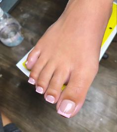 Shirt Elegant Nails, Light Pink French Pedicure, Natural Toenails Pedicure, Pink French Pedi, Pink Pedicure French Tip, French Tip Toes Pink, Pink French Tip Nails Toes, Light Pink French Tip Toes, Acrylic Toes Pink