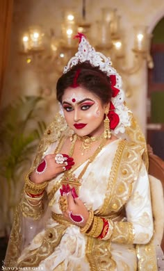 Indian Bride Makeup, Bengali Bridal Makeup, Rare Features, Bridal Makeup Images, Happy Navratri Images, Indian Bridal Photos, Hindu Bride, Bride Photoshoot, Navratri Images