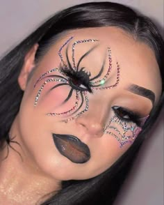 Special Fx Makeup Ideas, Halloween Makeup Glam, Alien Halloween Makeup, Fairy Halloween Makeup, Spider Makeup, Vampire Makeup Halloween, Cat Halloween Makeup, Rhinestone Makeup