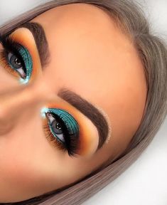 Blue Eyeshadow Makeup, Makeup Cantik, Make Up Designs, Hourglass Makeup, Eyeliner Eyeshadow, Eye Makeup Designs, Makijaż Smokey Eye, Colorful Eye Makeup