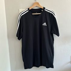 Men’s/Unisex Black And White Stripe Adidas Shirt. Brand New, Never Worn. 100% Cotton. Classic Adidas Cotton Tops, Adidas Sporty Cotton Shirt, Sporty Adidas Cotton Shirt, Black Shirt Outfits, Camisa Adidas, Adidas Tshirt, Classic Adidas, Adidas T Shirt, Adidas Shirt