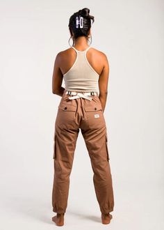 Our bestselling pant is updated and better then ever! The Isabel 3.0 Outdoor Pants from wondery outdoor (formaly wondery brand) is here and we know you are going to love her. Are you ready to embark on your outdoor escapades in style? Look no further than the Isabel 3.0 Outdoor Pants, a revamped cult classic that's designed to cater to the dynamic lifestyles of today's young adventurers. These pants are the epitome of fashion-forward functionality, making them the perfect choice for your outdoor Rock Climbing Pants, Women's Cargo Pants, Hiking Fits, Climbing Pants, Fall Booties, Travel Pants, Outdoor Pants, Minimal Outfit, Outfit Fall