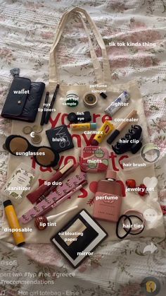 Koleksi Makeup, Studera Motivation, Vacation 2024, Inside My Bag, Love Lips, Purse Essentials, Handbag Essentials