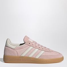 Pink suede and corduroy sneaker from adidas Originals featuring a rounded toe, white leather side bands, a lace-up fastening, a logo tab and a natural rubber sole. Pink Sambas, Models Dresses, Pink Corduroy, Casual Sneakers Women, Shoe Inspo, Pink Suede, Pumps Flat, Crossbody Tote, Dream Shoes