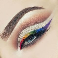 23 Followers, 39 Following, 0 Posts - See Instagram photos and videos from Aleata Maria (@aleatamaria) Trendy Eye Makeup, Eye Makeup Step By Step, New Eye Makeup, Unique Eyes, Colorful Eyeliner, Colourful Makeup, Rainbow Ideas, Bold Eyeshadow, Contour Makeup Tutorial