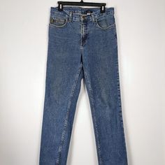 "Awesome Vintage late 90s lois jeans. These are classic straight cut, high rise with a slight dirty denim wash and the faded wallet pocket.  Please check size to be sure as vintage sizes tend to run small.  Waist - 32\" hips - 34\" rise 10.5 inseam - 30\"" Lois Jeans, Jean Vintage, Late 90s, Womens Jeans, Small Waist, Straight Cut, Denim Wash, Medium Blue, Piece Of Clothing