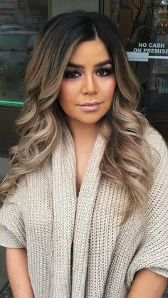 Hair Color 2017, Blonde Hair With Roots, Hair Color Blonde Highlights, Ash Blonde Hair Colour, Hair Adviser, Trending Hair, Dark Roots Blonde Hair, Hair Color Blonde