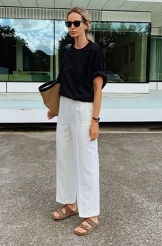 Outfit Minimalista, Minimal Stil, 80s Fashion Outfits, Minimalist Moda, Style Casual Chic, 80s Fashion, Looks Style