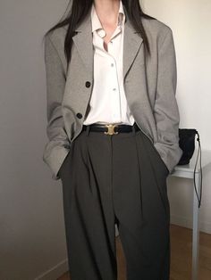 Tomboy Suit Aesthetic, Elegant Masculine Outfit Women, Female Suits Aesthetic, Dressing Aesthetic, Detective Game, Tomboy Style Outfits