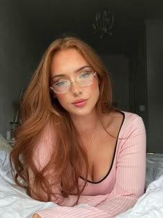 Lia ♡ Breaker - A Long Time Coming Huxley Cane, Red Hair Face Claim, Scandi Hairline, Cane Brothers, Hair Color Aesthetic, Pisces Friend, Redhead Aesthetic, So Scarlet It Was Maroon, Bangs Inspo